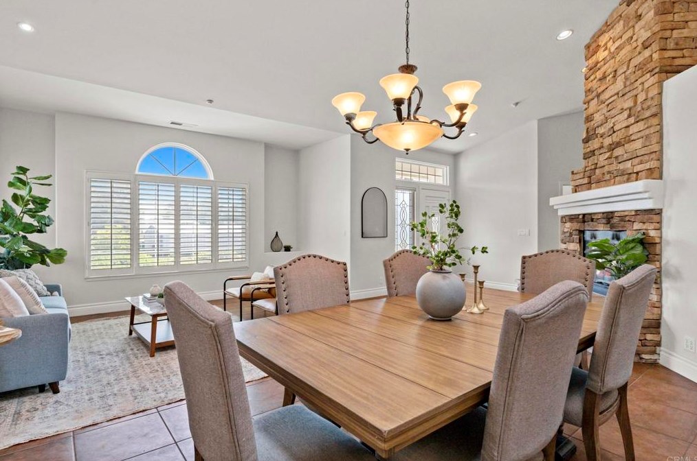 2341 Harvest Vista Ln, Fallbrook CA  92028-4590 exterior