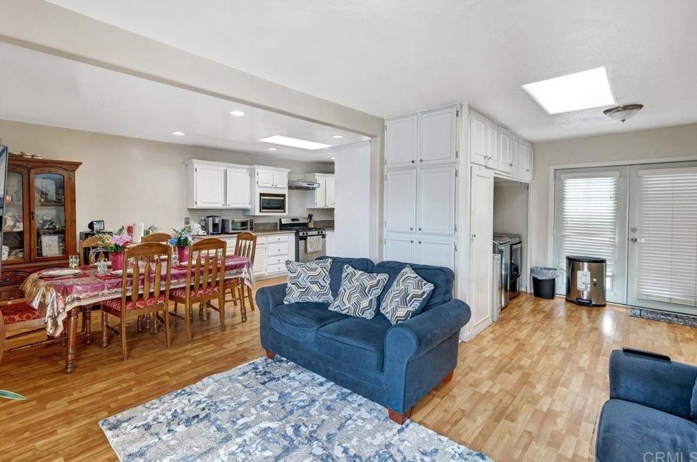 657 15th Ave, Escondido CA  92025-5649 exterior