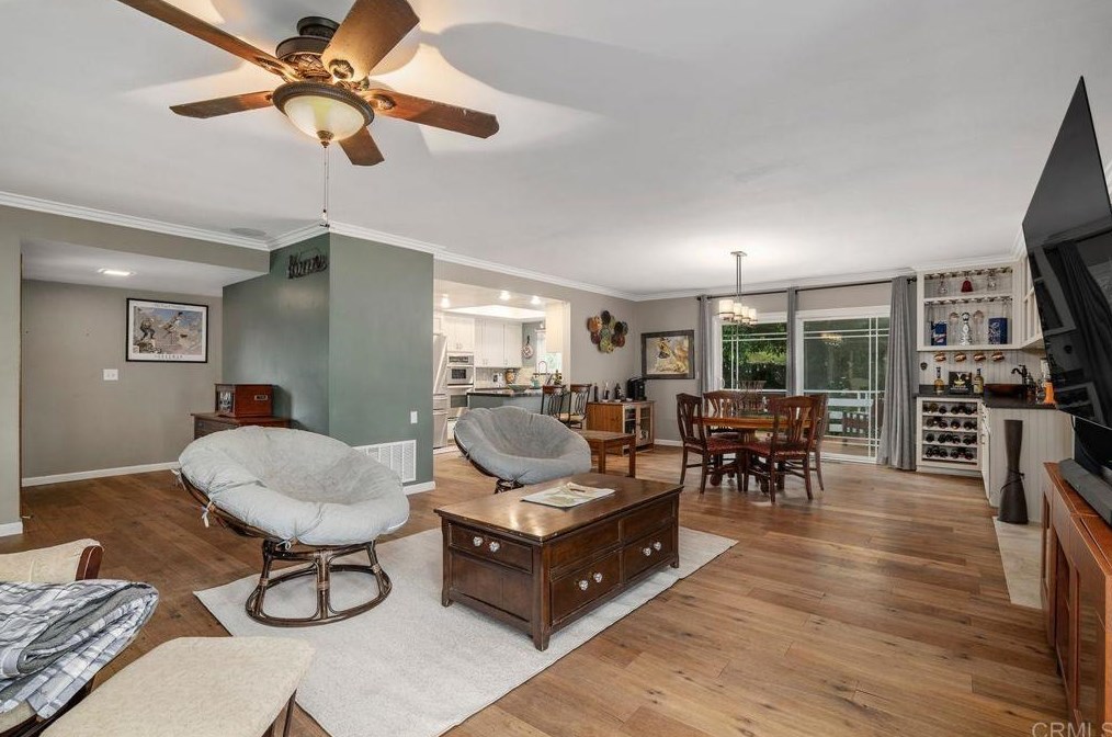 2908 Oak Hill Dr, Escondido CA  92027-5101 exterior