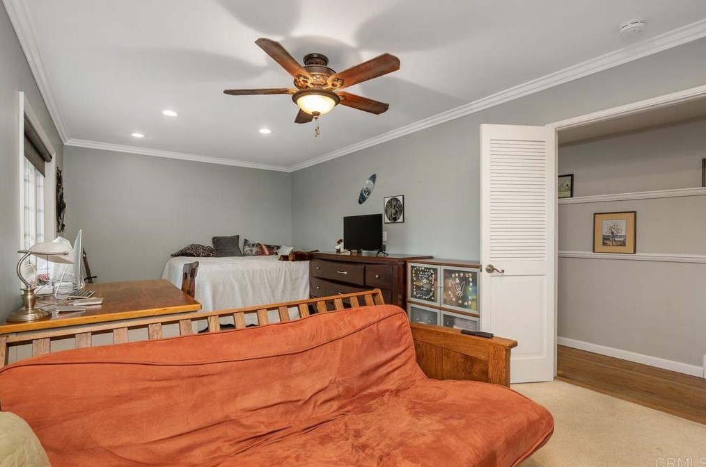 2908 Oak Hill Dr, Escondido CA  92027-5101 exterior