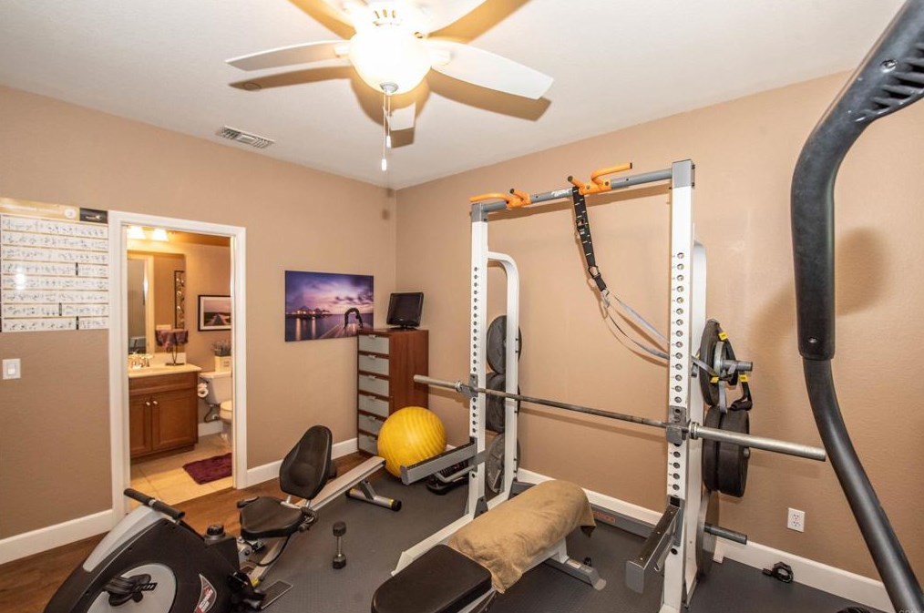 2589 Honeybell Ln, Escondido CA  92027-1847 exterior