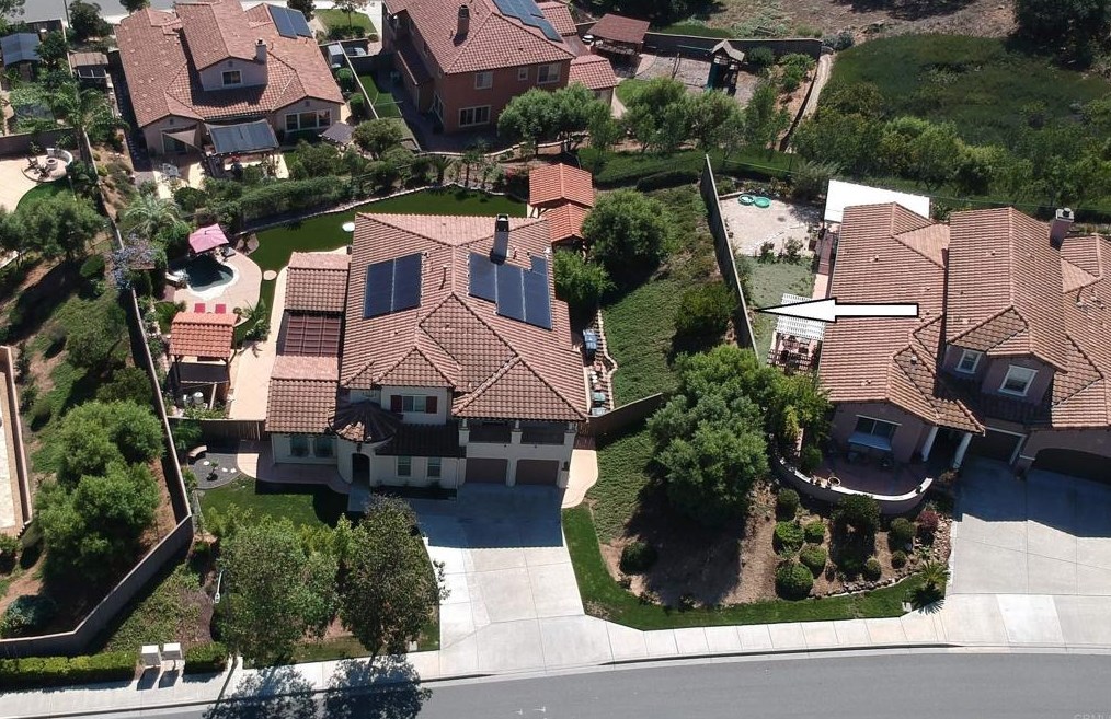 2589 Honeybell Ln, Escondido CA  92027-1847 exterior