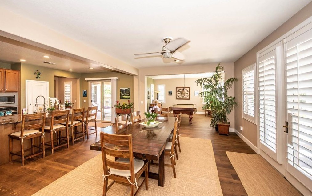 2589 Honeybell Ln, Escondido CA  92027-1847 exterior