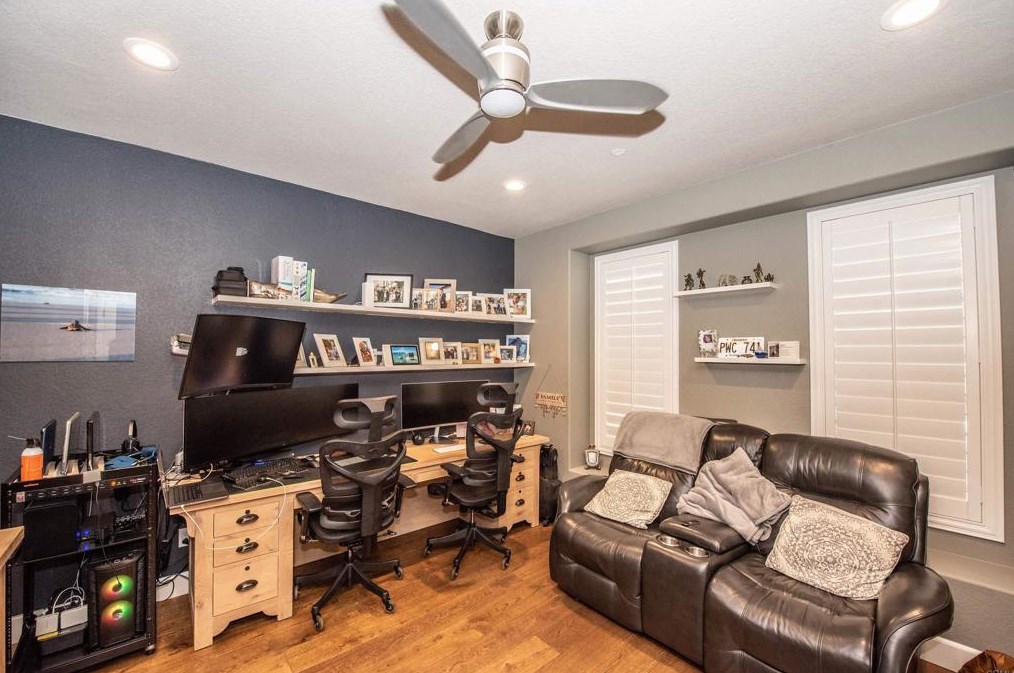 2589 Honeybell Ln, Escondido CA  92027-1847 exterior