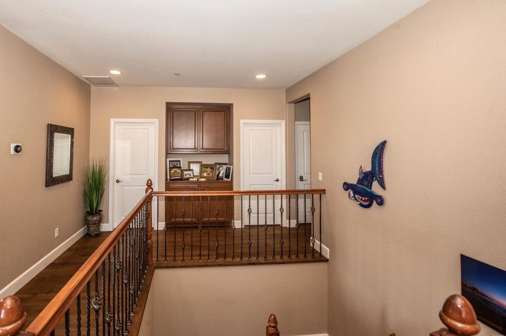 2589 Honeybell Ln, Escondido CA  92027-1847 exterior