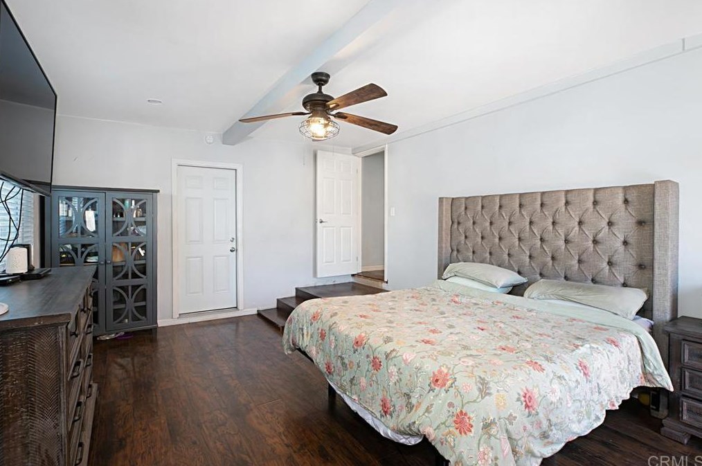 880 Ash Ave, Chula Vista CA 91910-5320 exterior