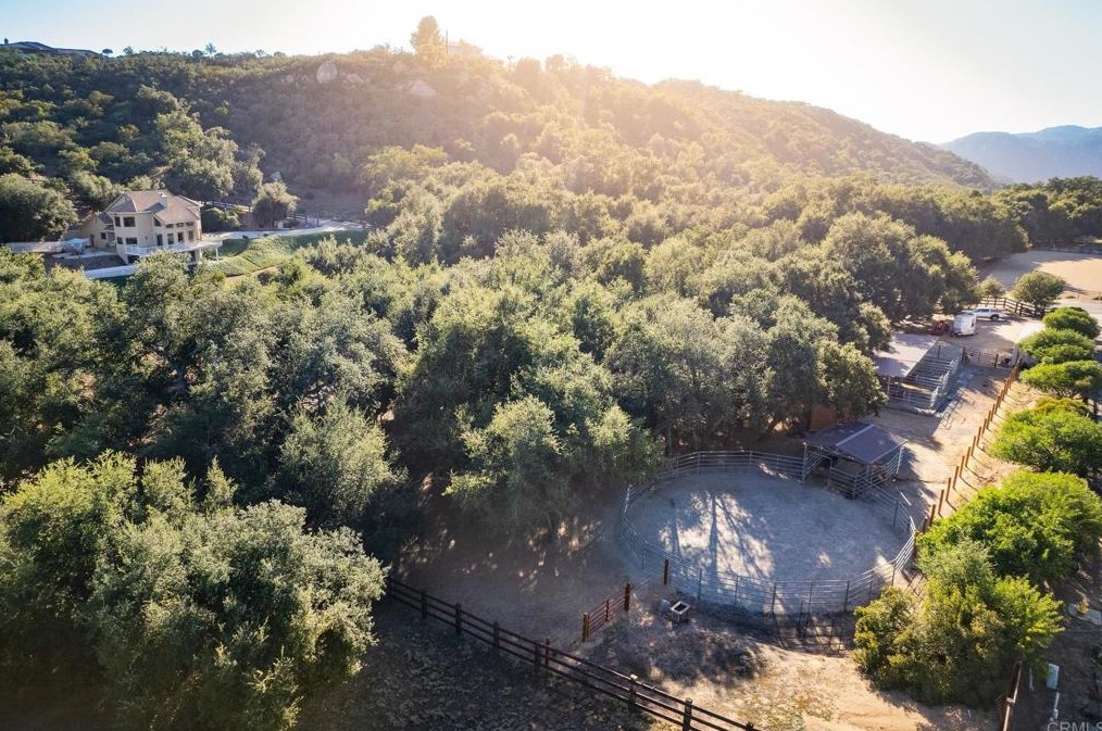 26285 Calle De Encinas, Valley Center, CA 92082