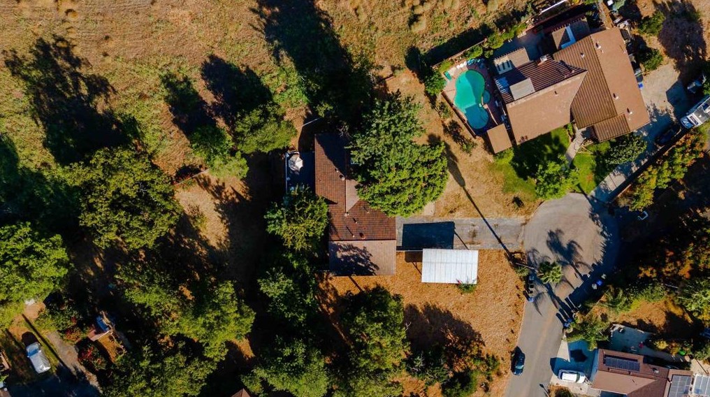 1344 Top Rail Ln, Escondido CA  92027-4407 exterior