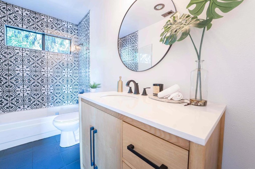 1344 Top Rail Ln, Escondido CA  92027-4407 exterior