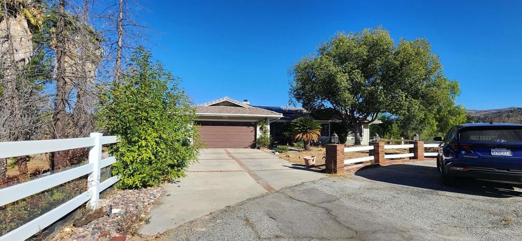 27430 Columbia St, Hemet CA  92544-8162 exterior