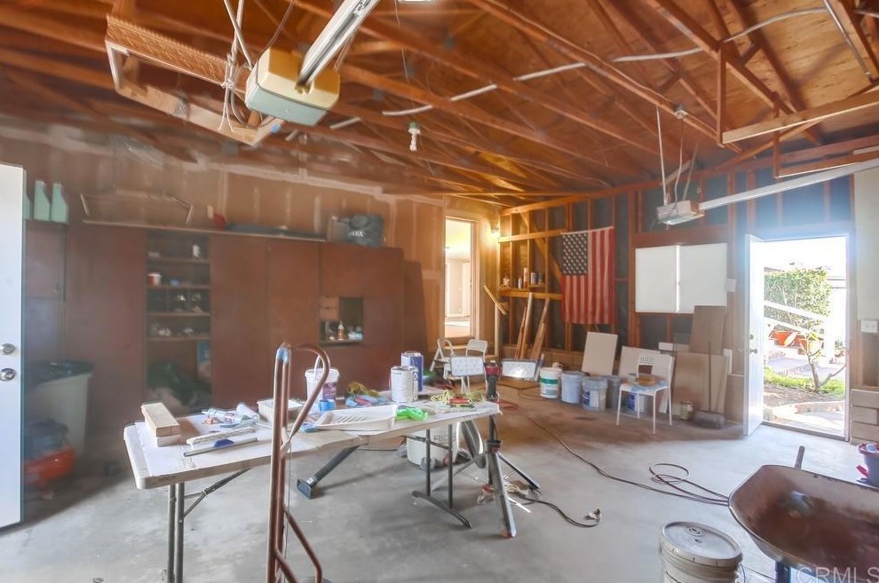 1654 Lotus Gln, Escondido CA  92026-1847 exterior