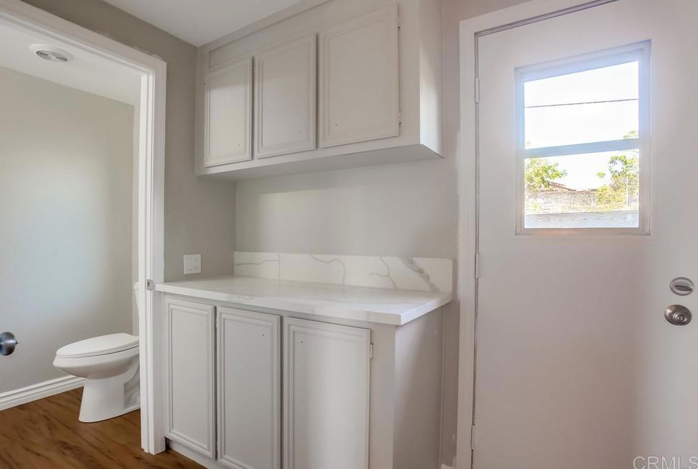 1654 Lotus Gln, Escondido CA  92026-1847 exterior