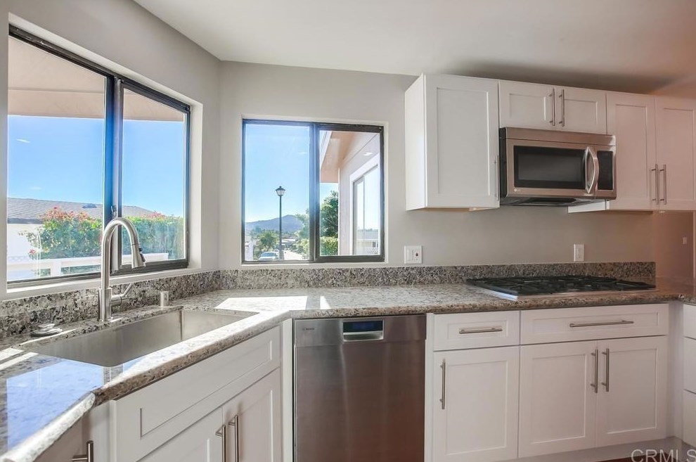 1654 Lotus Gln, Escondido CA  92026-1847 exterior