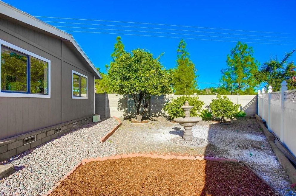 1654 Lotus Gln, Escondido CA  92026-1847 exterior