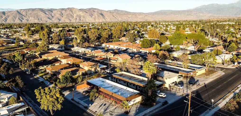 1309 Latham Ave, Hemet CA  92543-3853 exterior