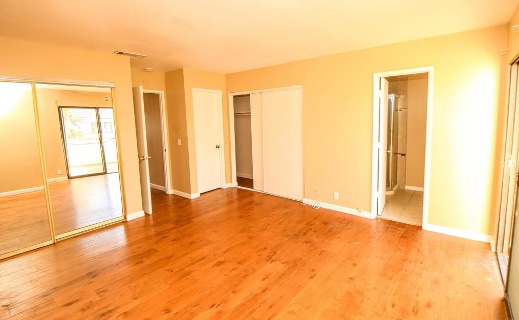 1309 Latham Ave, Hemet CA  92543-3853 exterior