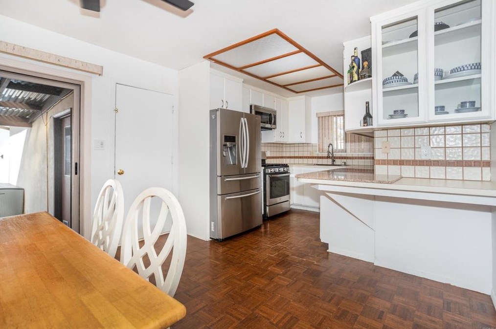 709 Daisy St, Escondido CA  92027-2140 exterior