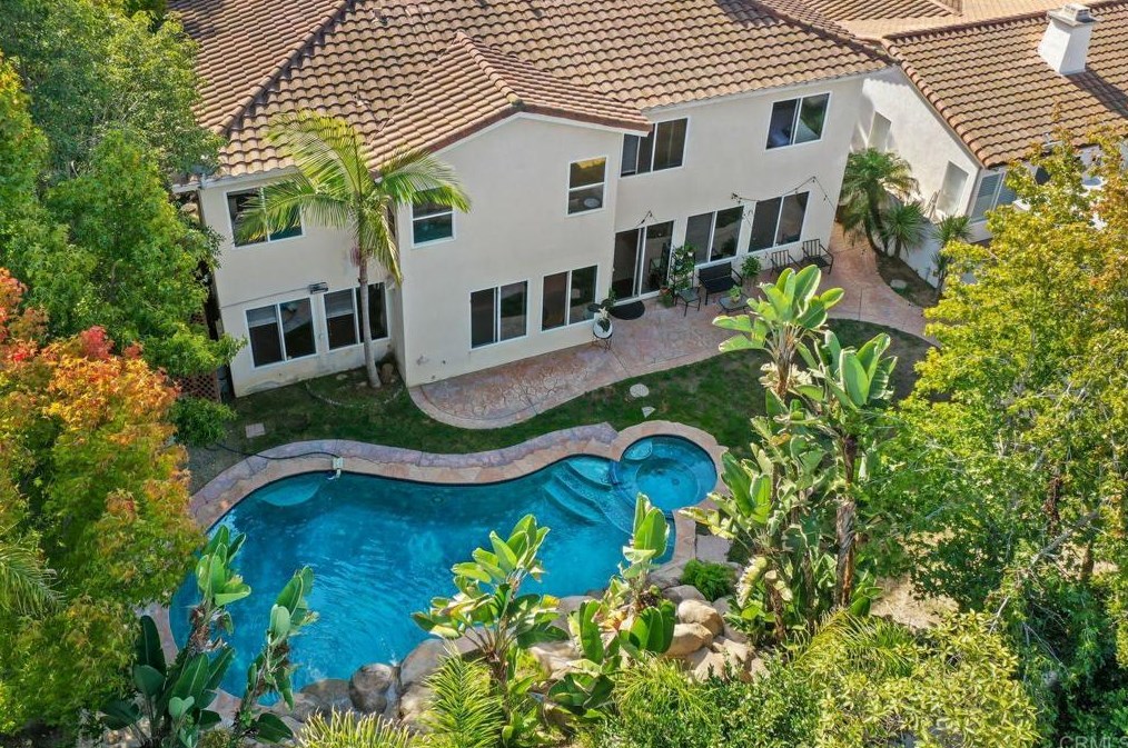813 Calle Lagasca, Chula Vista CA  91910-8039 exterior