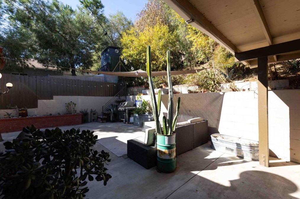 4917 Ithaca Ave, Los Angeles CA  90032-3310 exterior