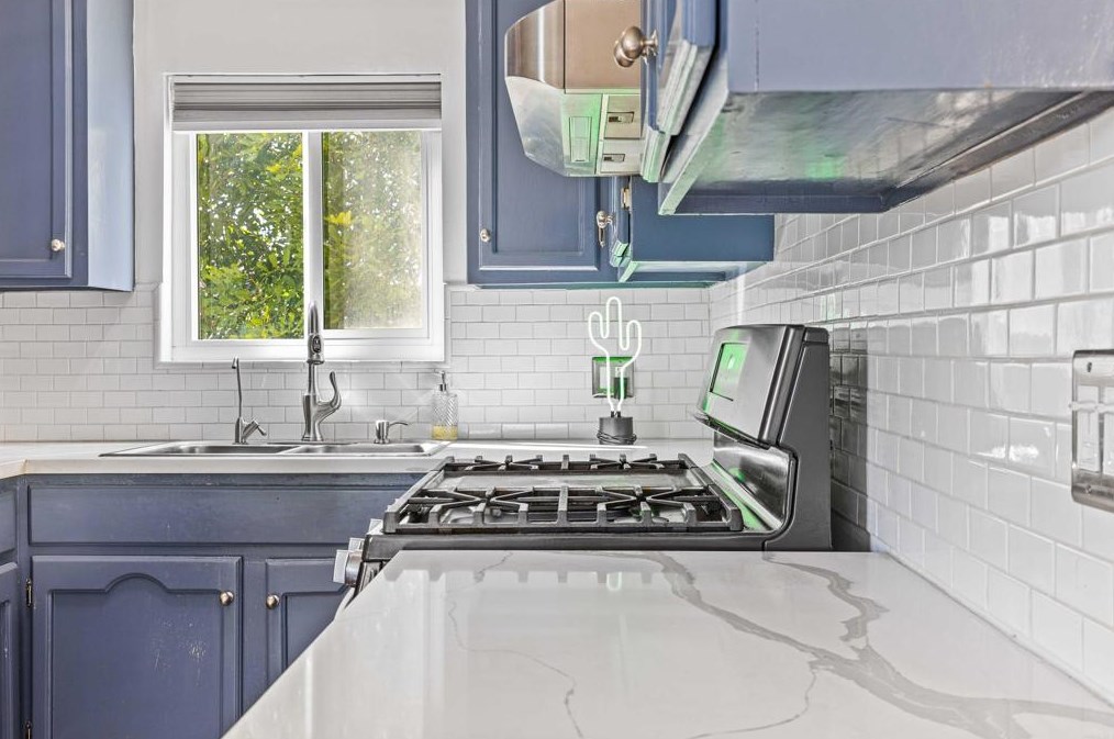 4917 Ithaca Ave, Los Angeles CA  90032-3310 exterior