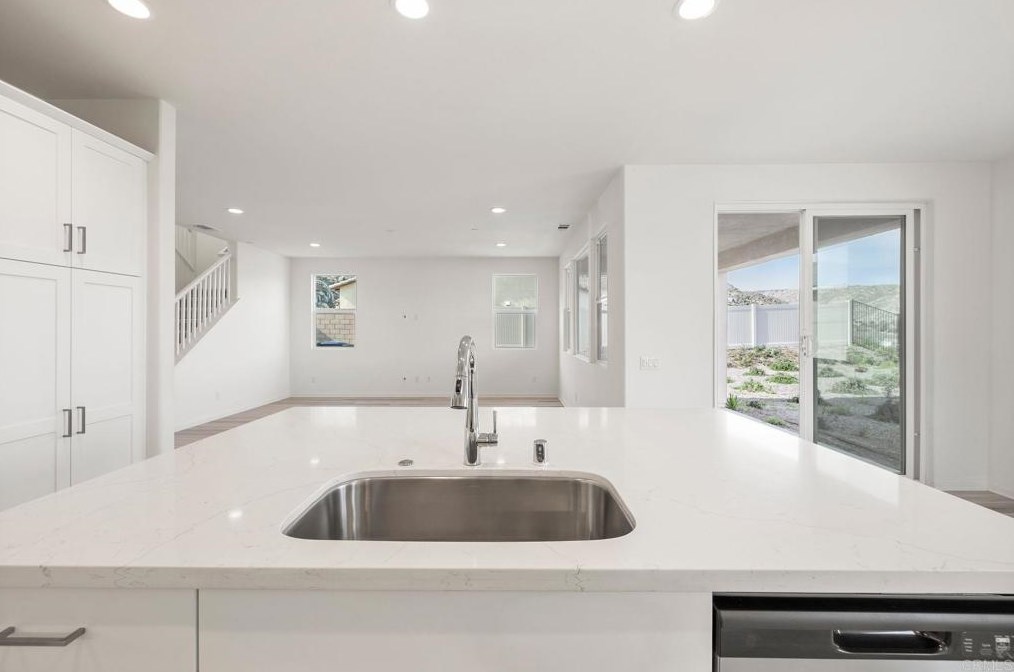 5384 Viewstone Ct, Hemet CA  92545 exterior