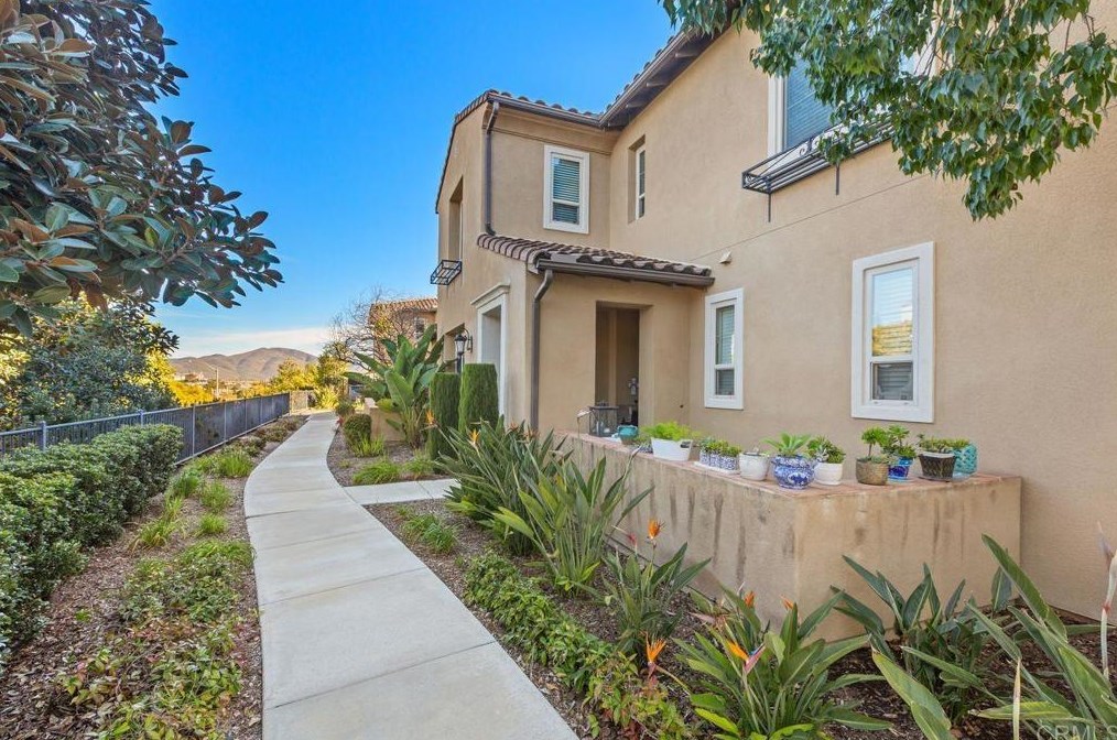 2213 Andalusia Ln #14, Chula Vista, CA 91915