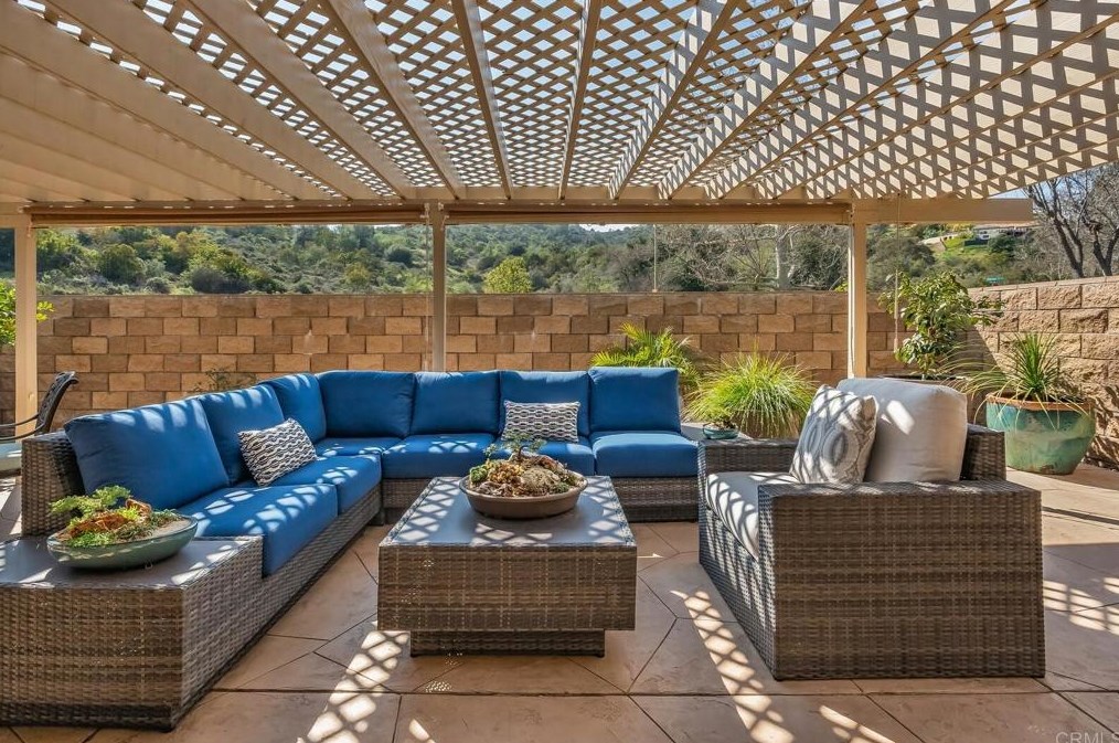4315 Diegos Ct, Fallbrook CA  92028-9243 exterior