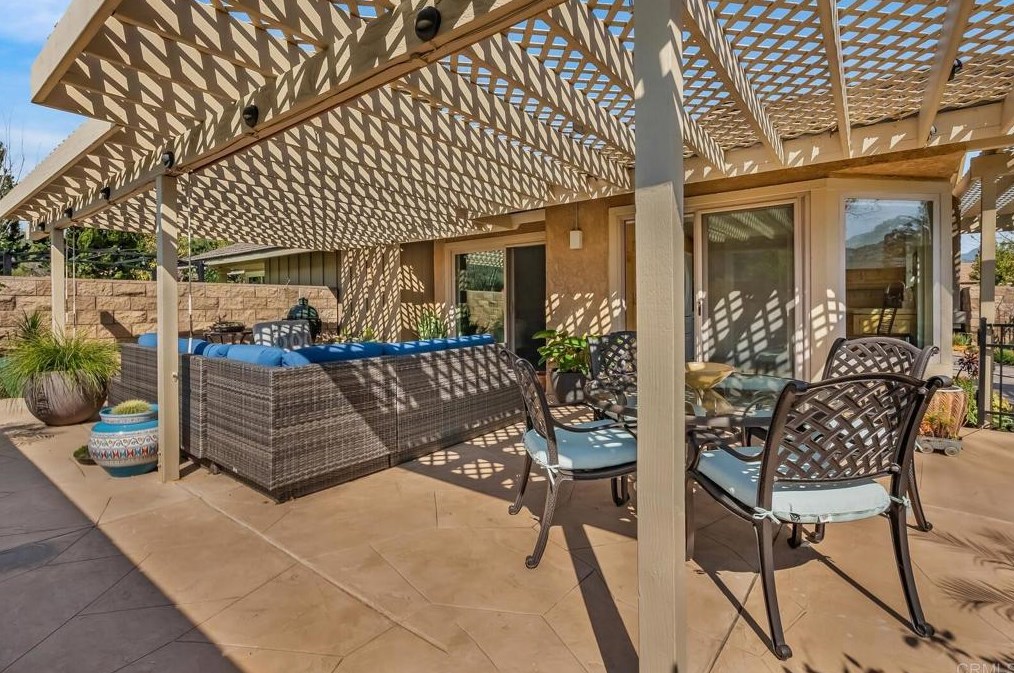 4315 Diegos Ct, Fallbrook CA  92028-9243 exterior