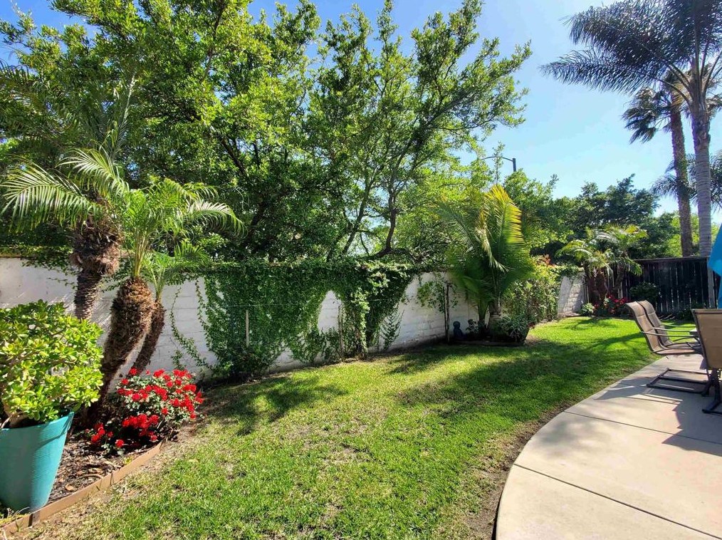 5185 Mendip St, Oceanside CA  92057-1846 exterior