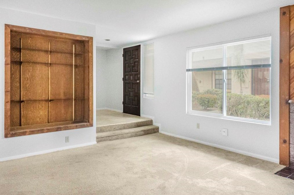 3712 Harvard Dr, Oceanside CA  92056-4101 exterior