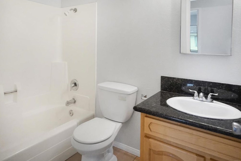 3712 Harvard Dr, Oceanside CA  92056-4101 exterior