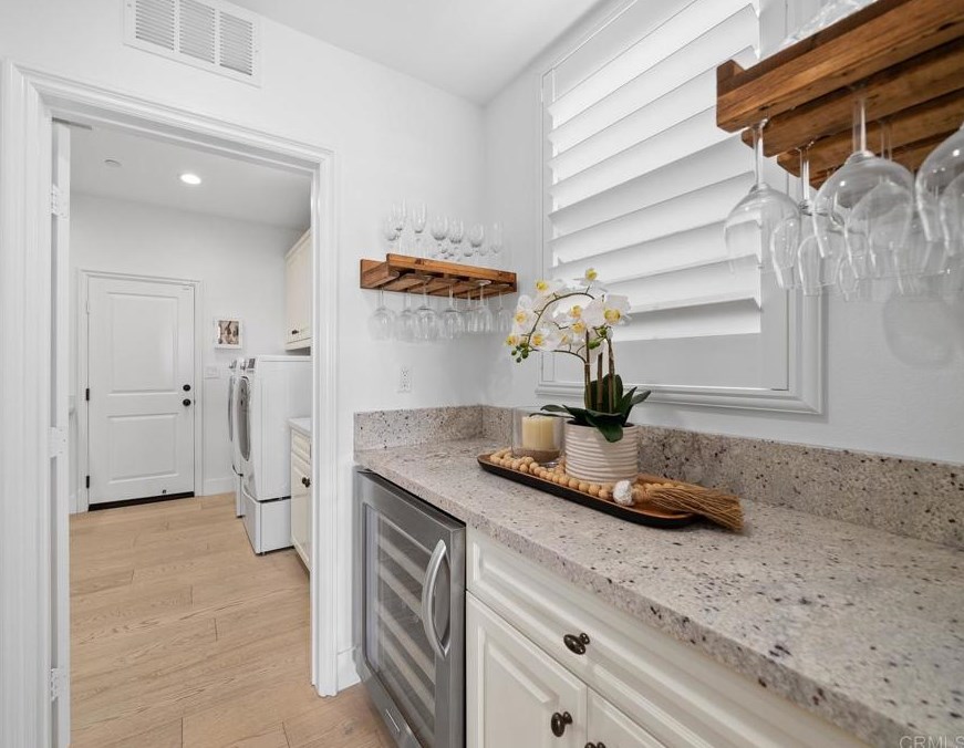 8542 Kristen View Ct, San Diego CA  92127-6118 exterior