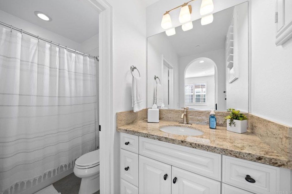 8542 Kristen View Ct, San Diego CA  92127-6118 exterior