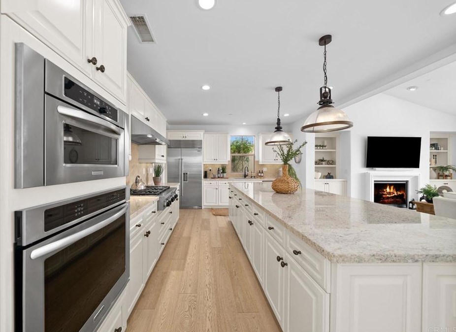 8542 Kristen View Ct, San Diego CA  92127-6118 exterior