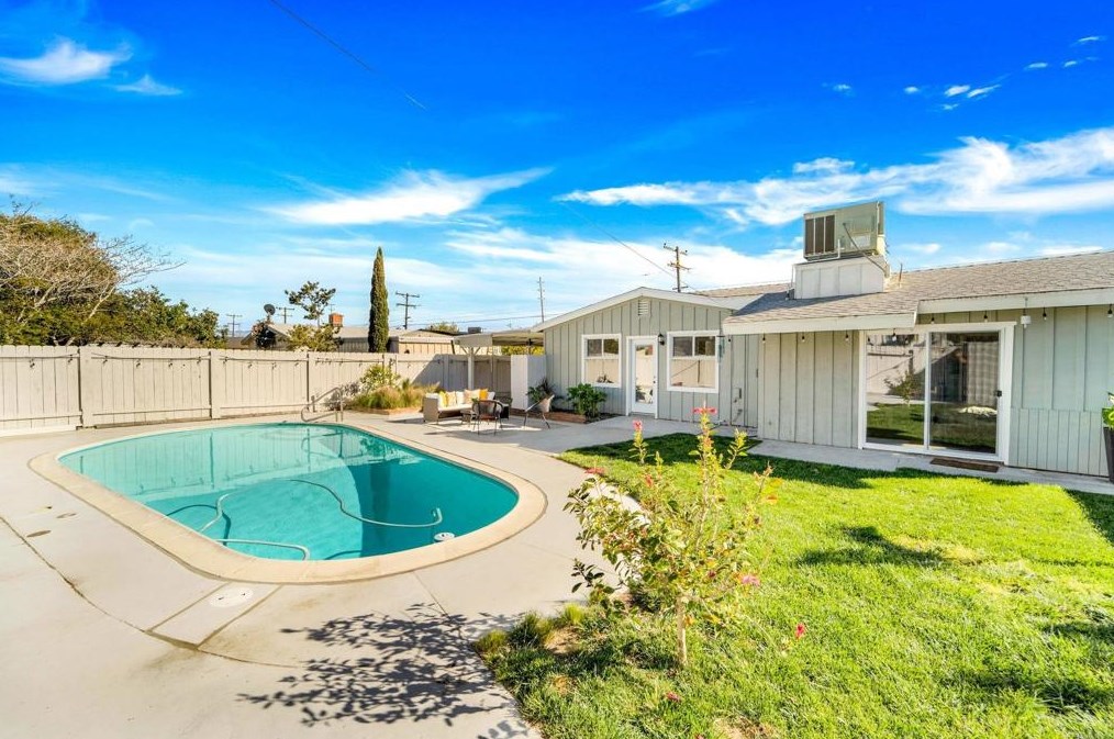 3666 Conrad Ave, San Diego CA  92117-1805 exterior