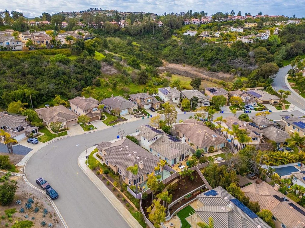 6373 Paseo Aspada, Carlsbad, CA 92009