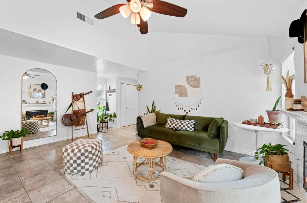 41918 Kaffirboom Ct, Temecula CA  92591-3816 exterior