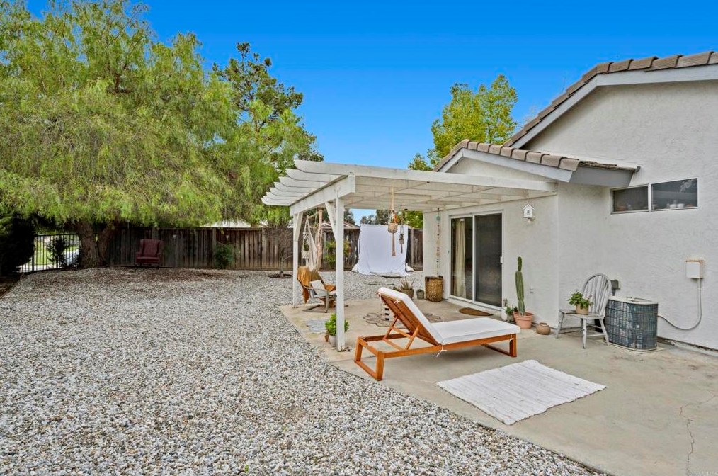 41918 Kaffirboom Ct, Temecula CA  92591-3816 exterior