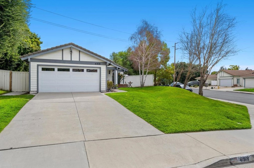 41918 Kaffirboom Ct, Temecula CA  92591-3816 exterior