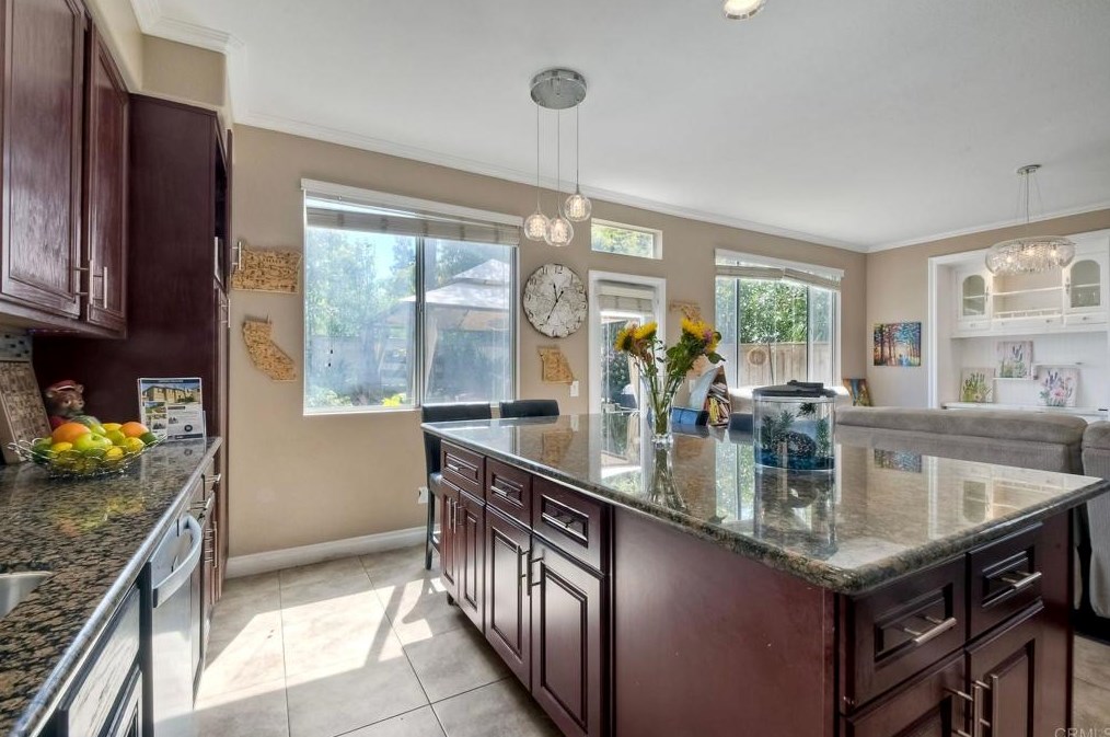 340 Belflora Way, Oceanside CA  92057-7634 exterior