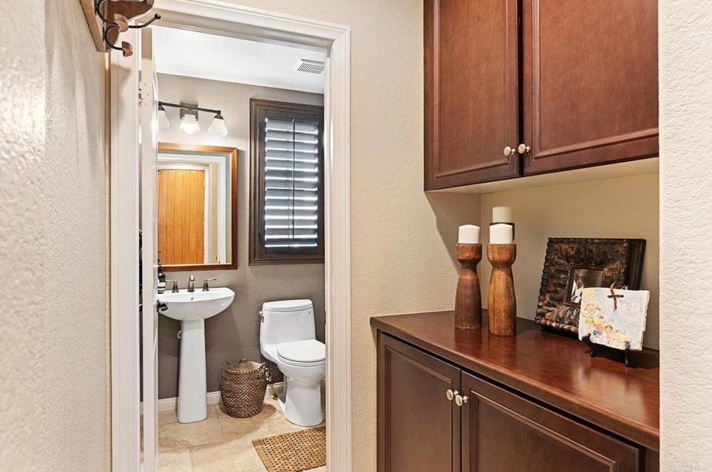 8408 Christopher Ridge Ter, San Diego CA 92127-6143 exterior