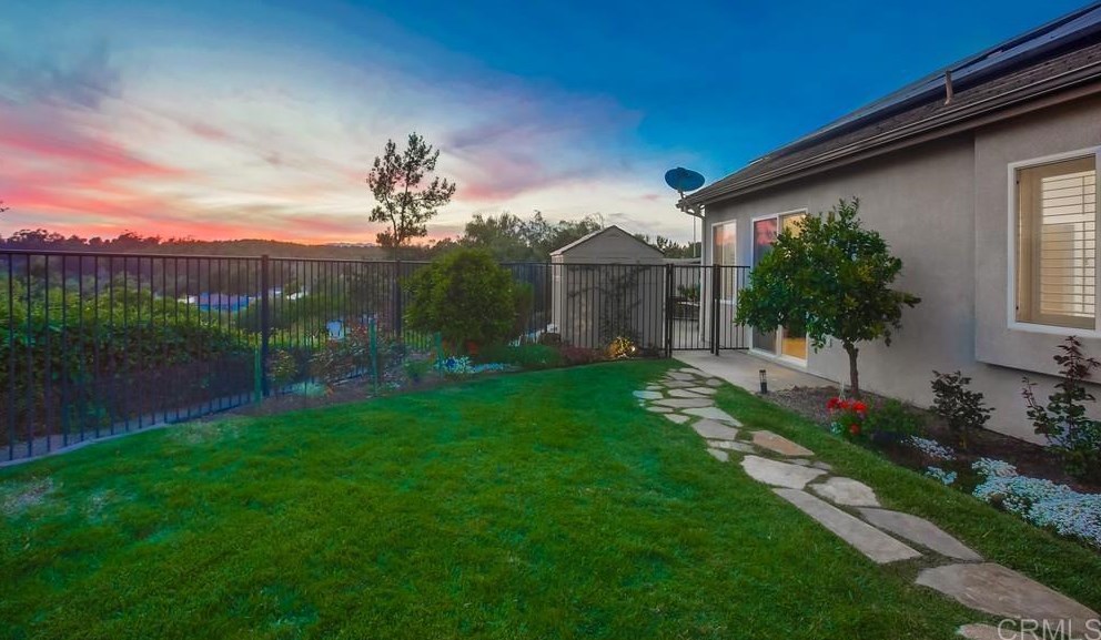 2187 Kirkcaldy Rd, Fallbrook CA  92028-5407 exterior