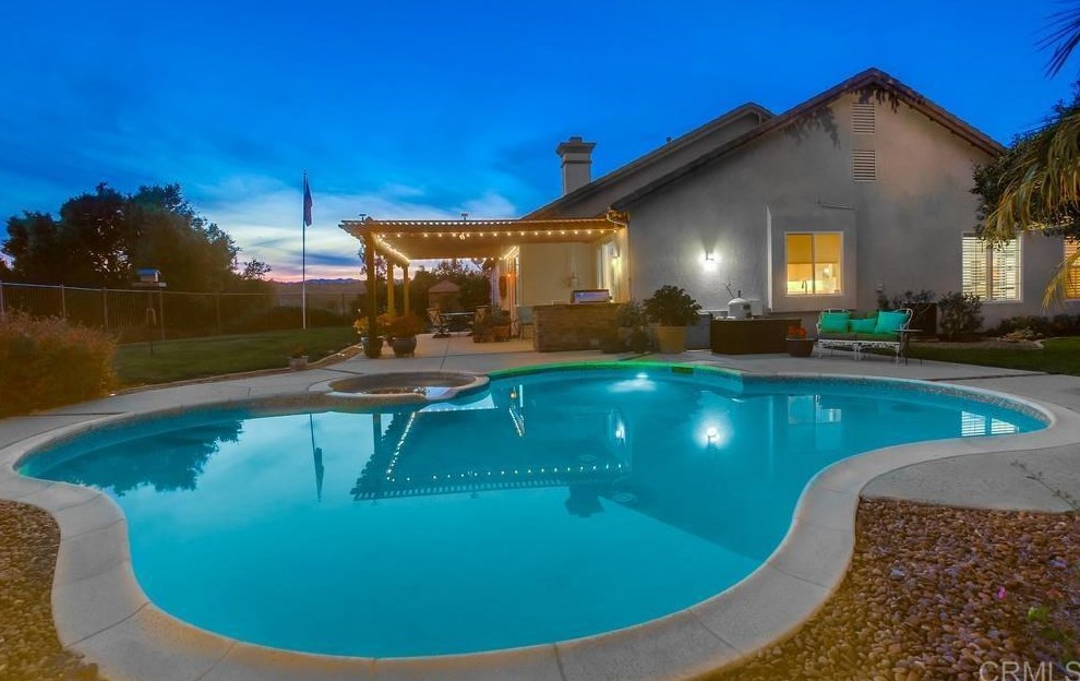 2187 Kirkcaldy Rd, Fallbrook CA  92028-5407 exterior