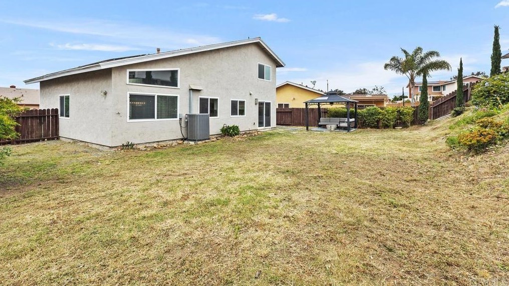 1565 Max Ave, Chula Vista CA  91911-5440 exterior