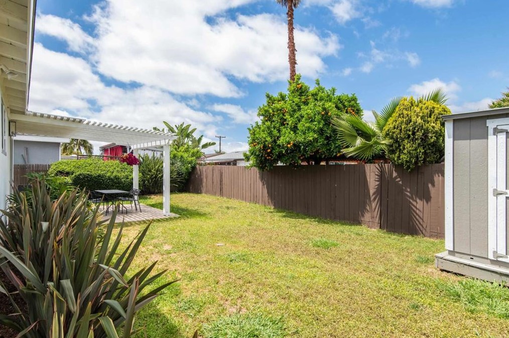 7188 Batista St, San Diego CA  92111-3434 exterior