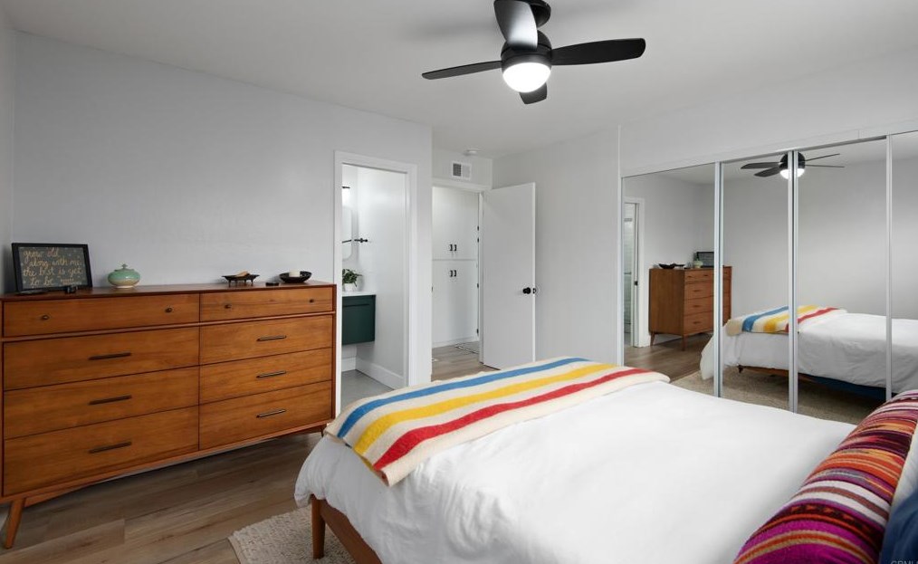 7188 Batista St, San Diego CA  92111-3434 exterior