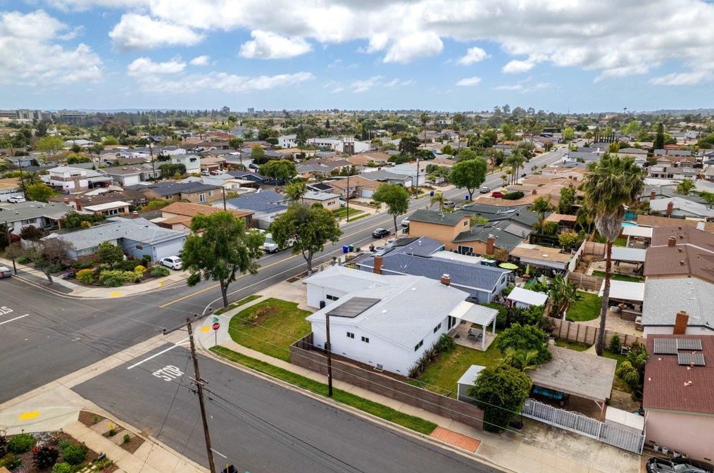 7188 Batista St, San Diego CA  92111-3434 exterior