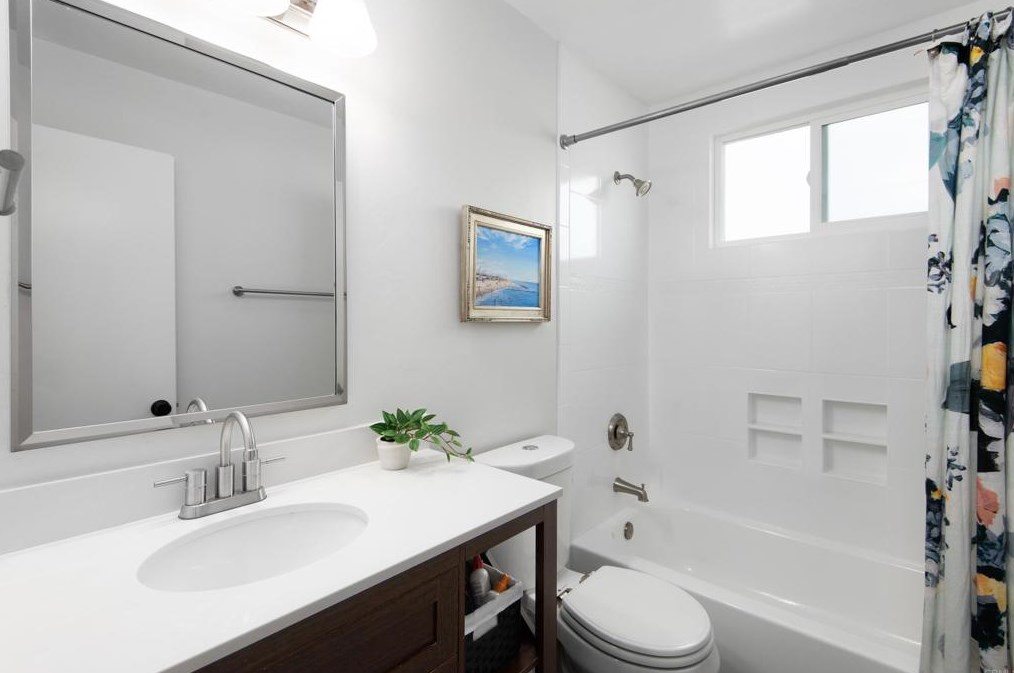 7188 Batista St, San Diego CA  92111-3434 exterior