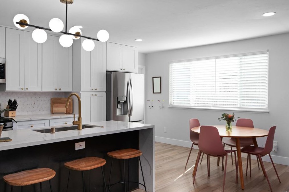 7188 Batista St, San Diego CA  92111-3434 exterior