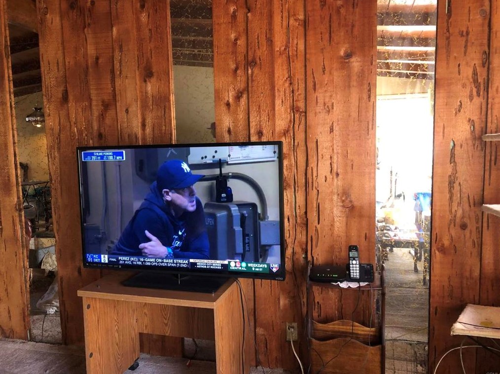 322 Eddie Dr, Vista CA  92083-5804 exterior